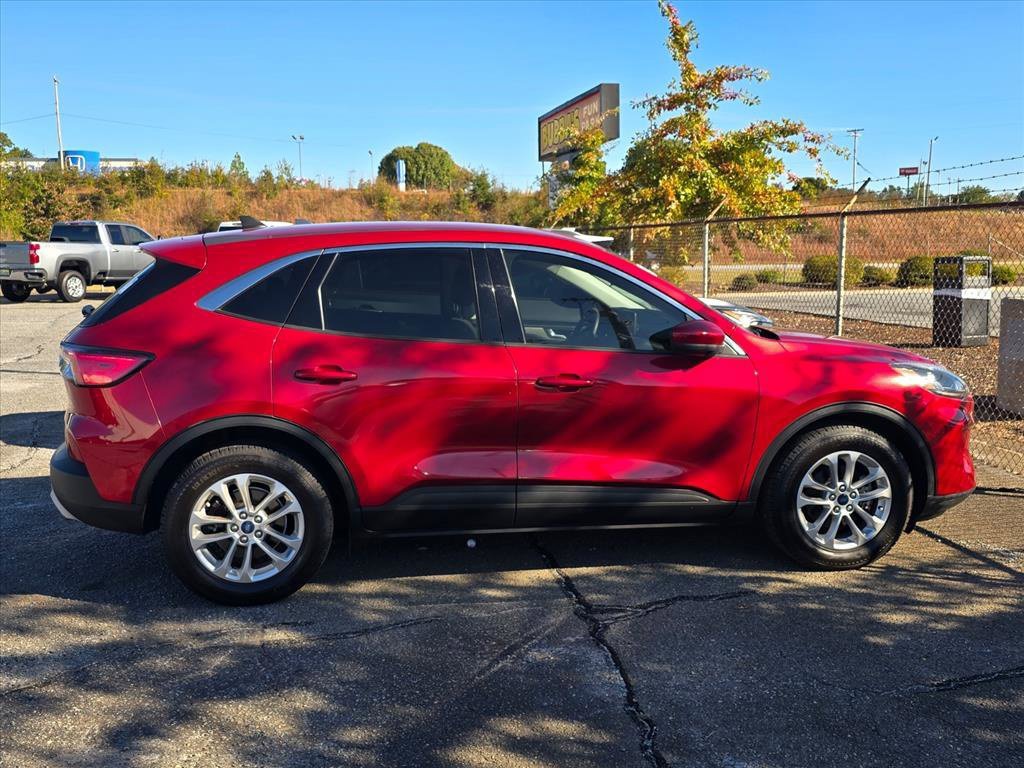Used 2021 Ford Escape SE w/ Convenience Package FWD image 13