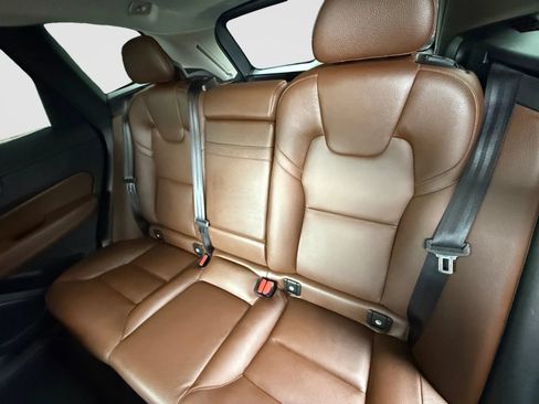 Used 2018 Volvo XC60 T6 Inscription w/ Convenience Package AWD/4WD image 15