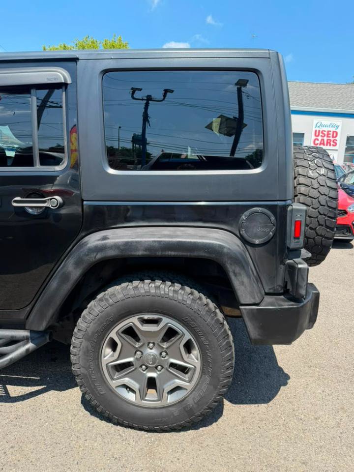 Used 2016 Jeep Wrangler Unlimited Rubicon w/ Dual Top Group AWD/4WD image 15