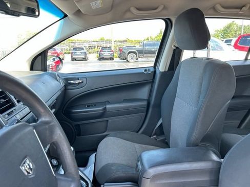 Used 2011 Dodge Caliber Heat FWD image 27