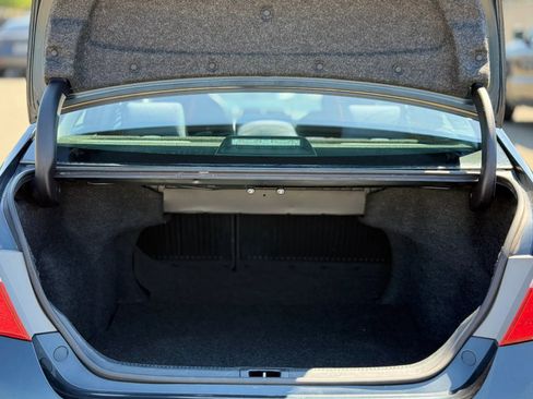 Used 2016 Toyota Camry LE FWD image 27