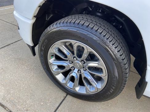 Used 2023 RAM 1500 Laramie image 25
