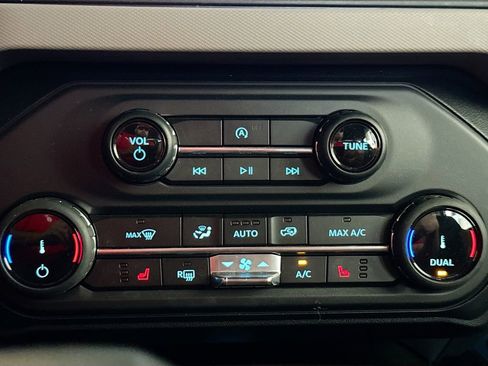 Used 2022 Ford Bronco Wildtrak AWD/4WD image 19