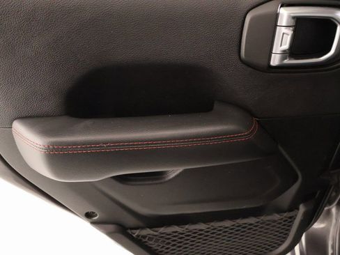 Used 2020 Jeep Gladiator Rubicon image 16