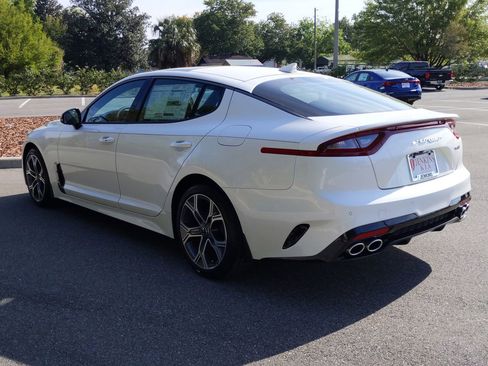 Used 2021 Kia Stinger GT-Line w/ Sun & Sound Package RWD image 6