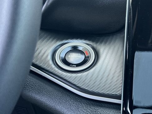 New 2025 Jeep Grand Cherokee Laredo X image 22