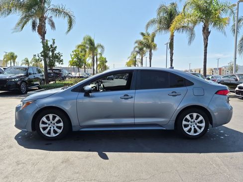 Used 2021 Toyota Corolla LE w/ Carpet Mat Package (TMS) FWD image 7