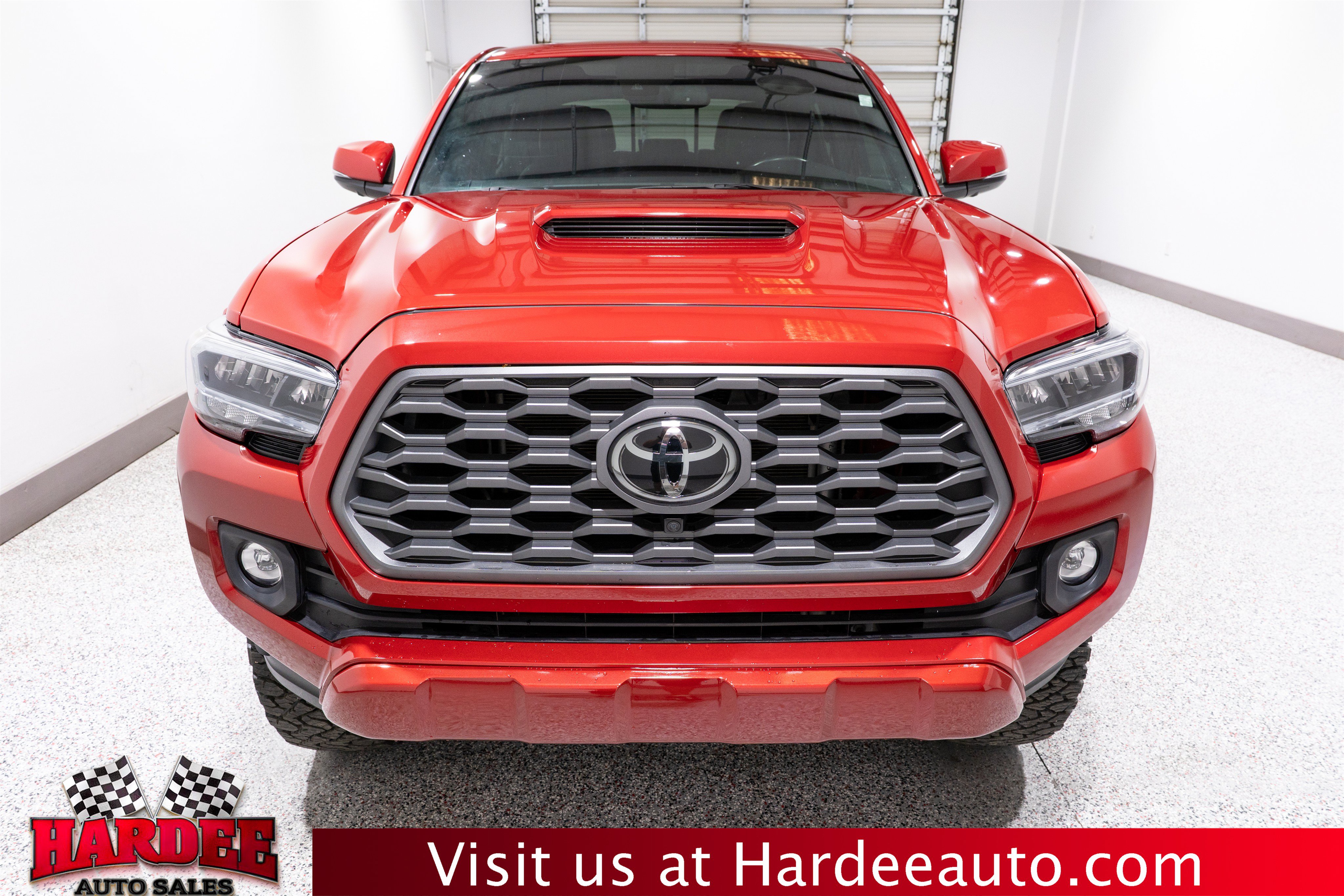 Used 2023 Toyota Tacoma TRD Sport w/ TRD Premium Sport Package AWD/4WD image 7