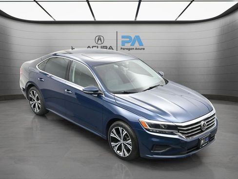 Used 2022 Volkswagen Passat 2.0T SE image 32