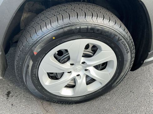 Used 2024 Toyota RAV4 LE image 6