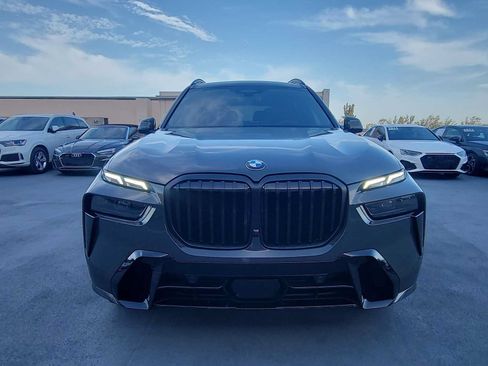 Used 2026 BMW X7 xDrive40i w/ Executive Package AWD/4WD image 9