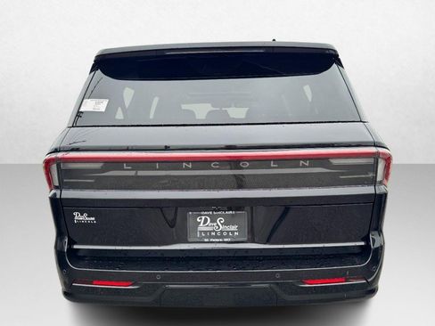 New 2025 Lincoln Navigator L Reserve image 6