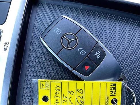 Used 2025 Mercedes-Benz GLB 250 image 36