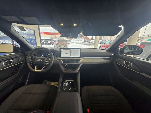 Used 2025 Ford Explorer ST-Line image 26