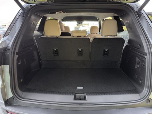 Used 2026 Buick Enclave Preferred w/ Power Package FWD image 6