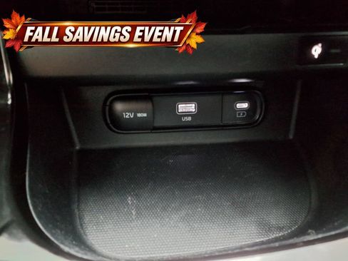 Used 2024 Kia Seltos EX FWD image 22