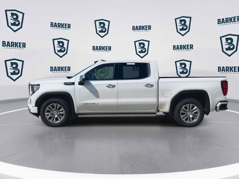 Used 2023 GMC Sierra 1500 Denali w/ Technology Package AWD/4WD image 6