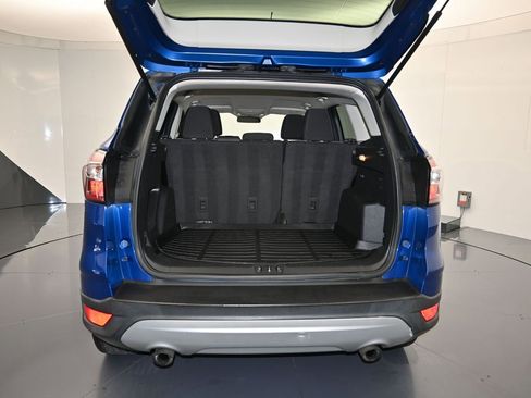 Used 2017 Ford Escape SE w/ SE Cold Weather Package AWD/4WD image 23