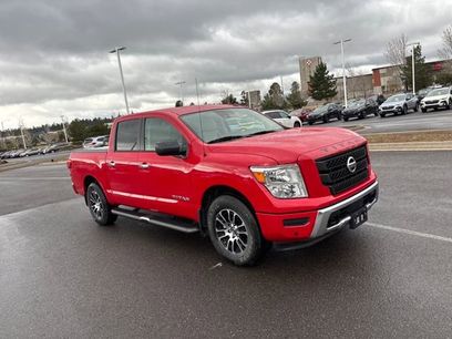 Used 2021 Nissan Titan SV w/ SV Convenience Package