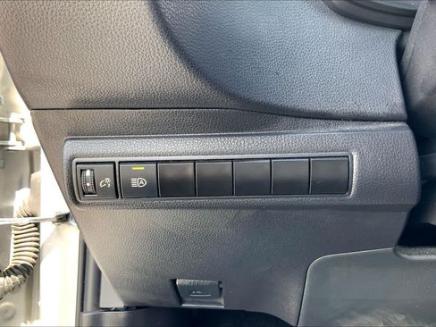 Used 2024 Toyota Corolla SE FWD image 33