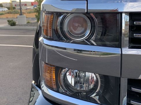 Used 2015 Chevrolet Silverado 3500 High Country image 9