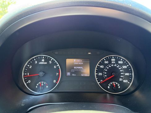 Used 2021 Kia Seltos S FWD image 25