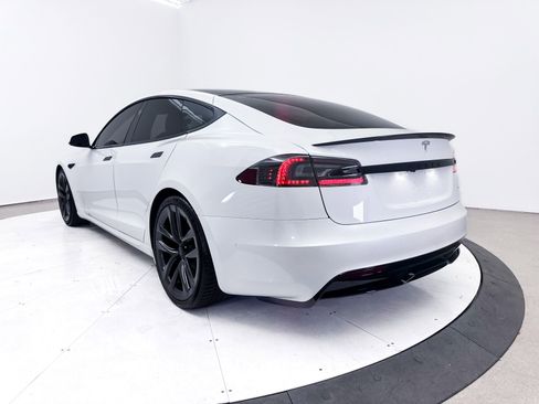 Used 2021 Tesla Model S Plaid image 15