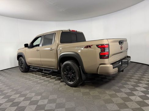 Used 2024 Nissan Frontier PRO-4X w/ Pro Convenience Package image 9