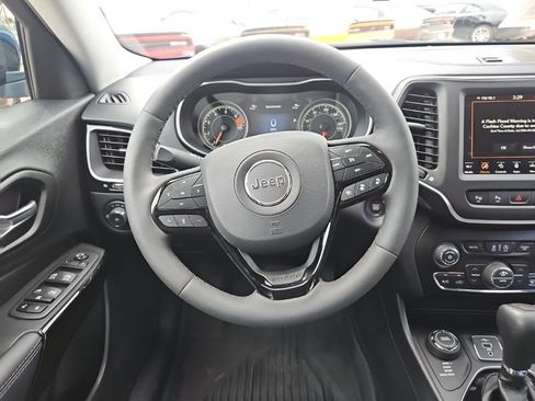 Used 2023 Jeep Cherokee Altitude Lux AWD/4WD image 29