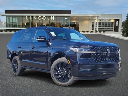 New 2025 Lincoln Navigator Reserve w/ Jet Appearance Package