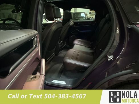 Used 2024 Porsche Cayenne S image 25
