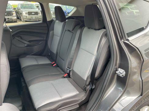 Used 2018 Ford Escape SE w/ Ford Safe & Smart Package image 28