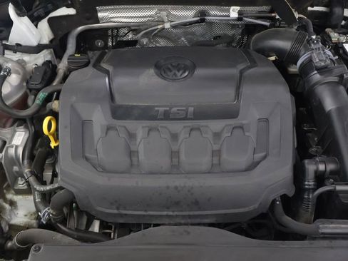 Used 2021 Volkswagen Tiguan SE R-Line image 28