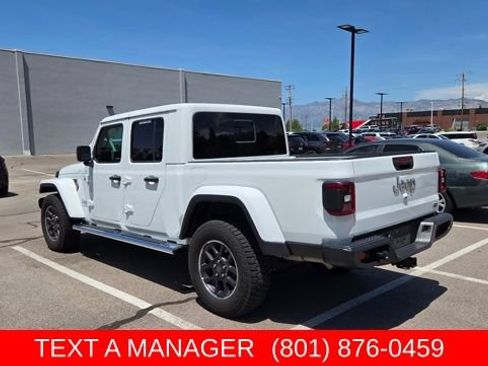 Used 2023 Jeep Gladiator Overland w/ LED Lighting Group AWD/4WD image 8