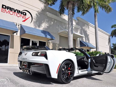 Used 2019 Chevrolet Corvette Z06 RWD image 25