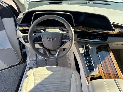Used 2022 Cadillac Escalade Sport Platinum w/ LPO, ONYX Package AWD/4WD image 24