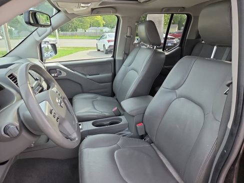Used 2019 Nissan Frontier SL AWD/4WD image 24