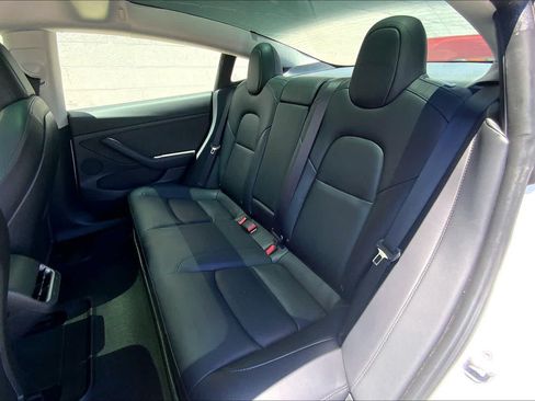 Used 2023 Tesla Model 3 Standard Range RWD image 28