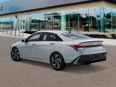 New 2026 Hyundai Elantra SEL Sport Premium FWD image 5