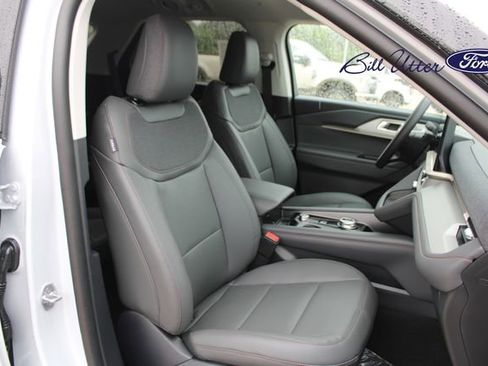 New 2026 Ford Explorer Active image 7