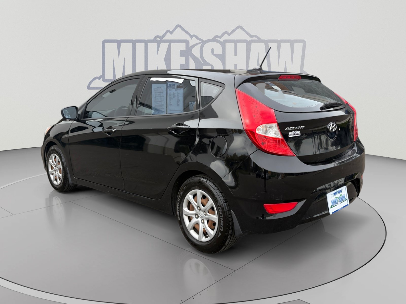 Used 2012 Hyundai Accent GS FWD image 3