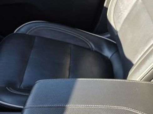 Used 2023 Chevrolet Traverse Premier AWD/4WD image 26