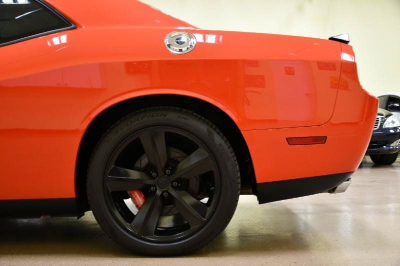 Used 2010 Dodge Challenger SRT8 w/ SRT Option Group II RWD image 12