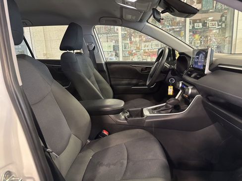 Used 2024 Toyota RAV4 LE image 9