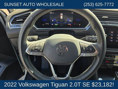 Used 2022 Volkswagen Tiguan SE AWD/4WD image 33