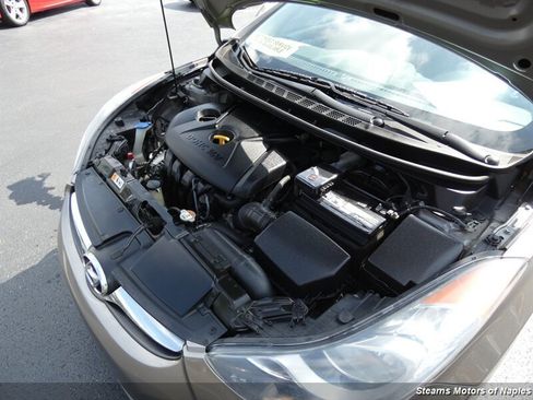 Used 2013 Hyundai Elantra GLS w/ Preferred Pkg FWD image 8