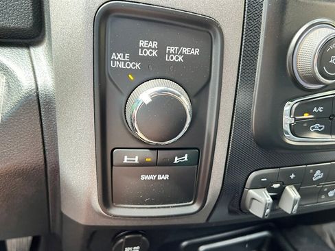 Used 2017 RAM 2500 Power Wagon w/ Leather & Luxury Group image 33