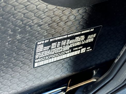 Certified 2025 BMW iX xDrive50 w/ Premium Package image 36