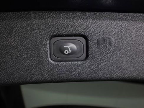 Used 2024 Ford Edge SEL w/ Convenience Package image 50