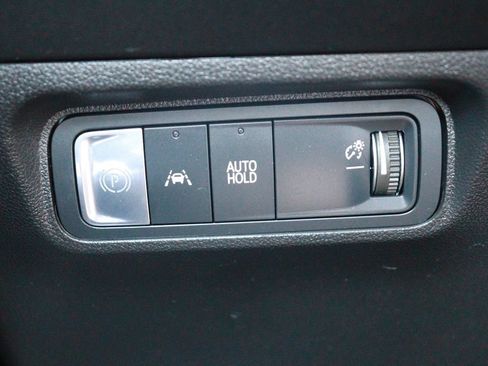Certified 2024 Honda Prologue Touring image 27